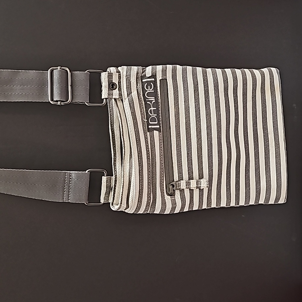 Dakine4 Crossbody bag Purse